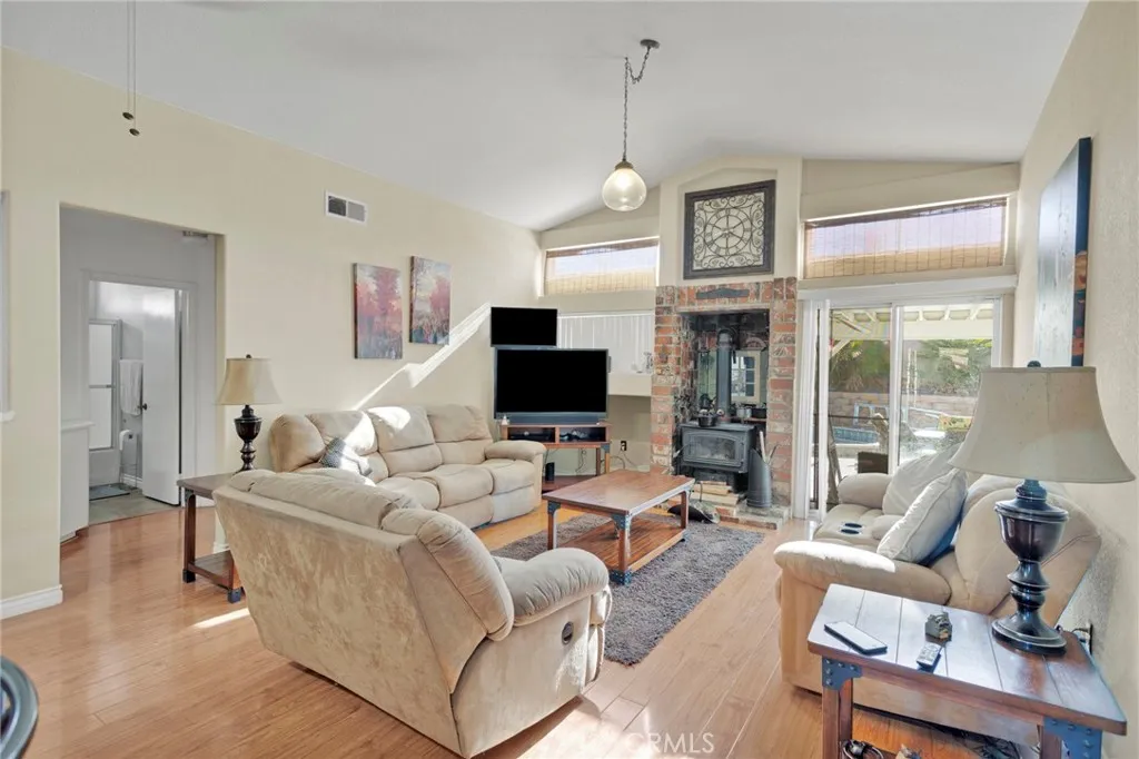 14405 Cedar, Hesperia, California 92344 home-pic-12