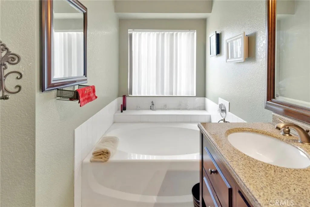 14405 Cedar, Hesperia, California 92344 home-pic-21