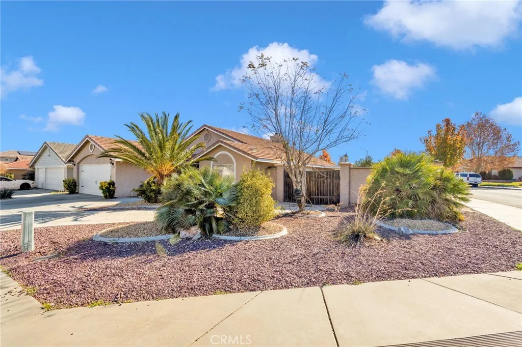 14405 Cedar, Hesperia, California 92344 home-pic-7