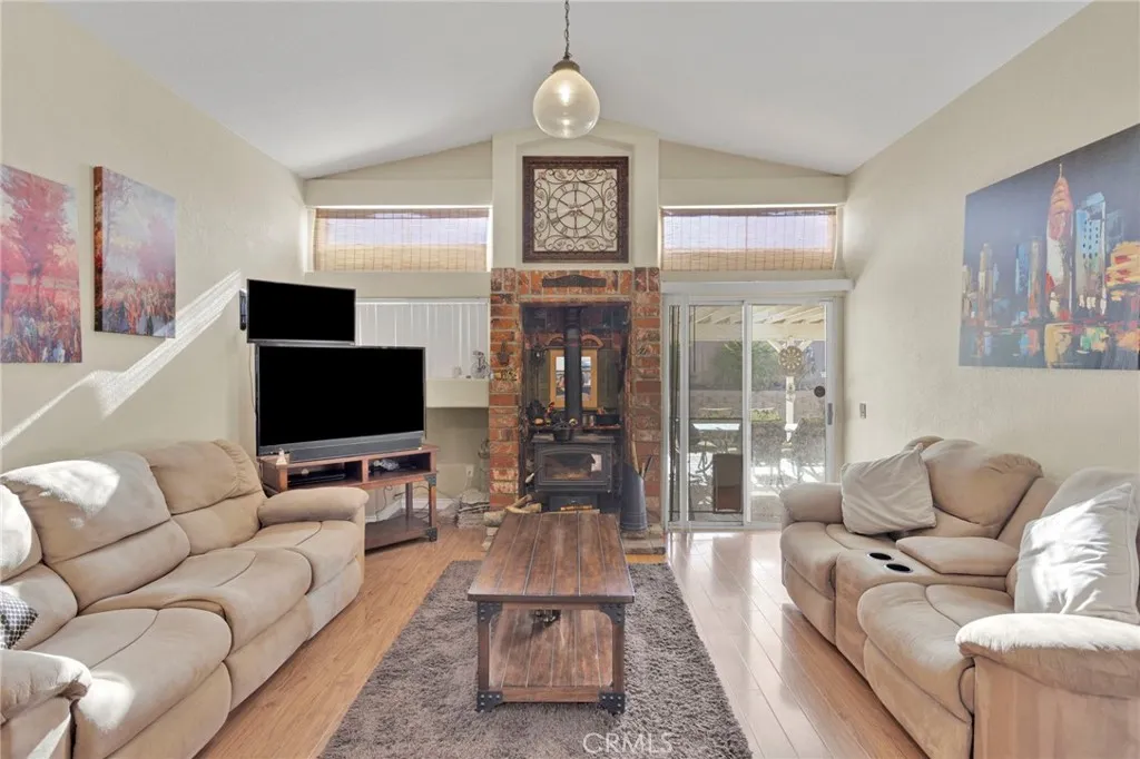 14405 Cedar, Hesperia, California 92344 home-pic-13