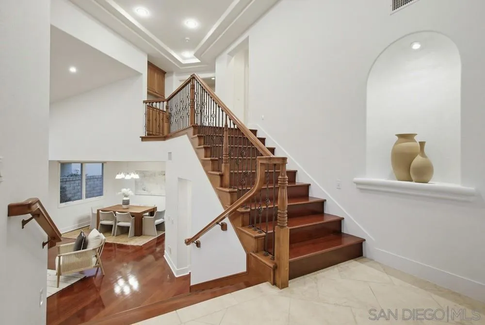 5448 Caminito Bayo, La Jolla, California 92037 home-pic-6