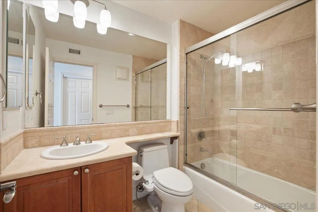5448 Caminito Bayo, La Jolla, California 92037 home-pic-37