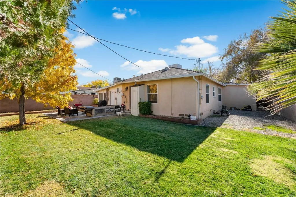 1335 W Ivyton, Lancaster, California 93534 home-pic-30