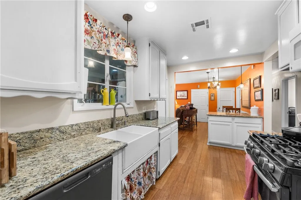 1335 W Ivyton, Lancaster, California 93534 home-pic-16