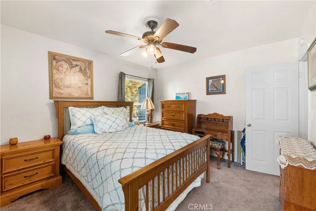1335 W Ivyton, Lancaster, California 93534 home-pic-21