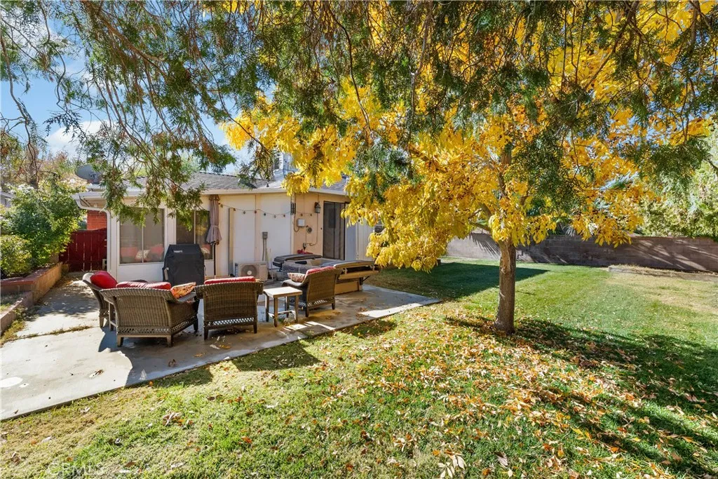 1335 W Ivyton, Lancaster, California 93534 home-pic-31