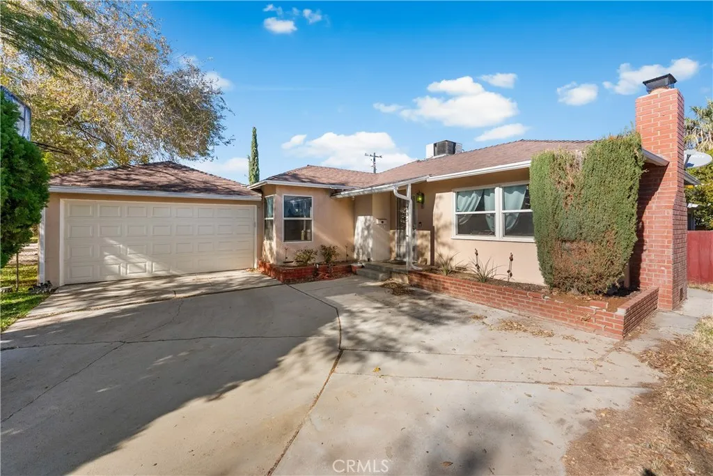 1335 W Ivyton, Lancaster, California 93534 home-pic-40