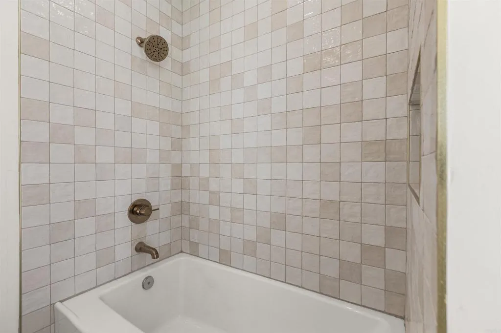 874 Hacienda Drive, El Cajon, California 92020 home-pic-10