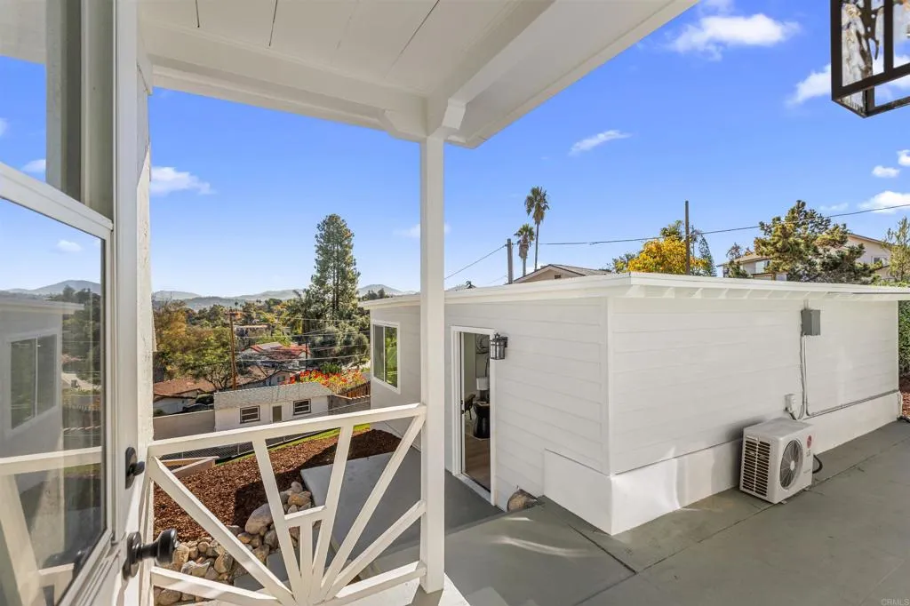 874 Hacienda Drive, El Cajon, California 92020 home-pic-11