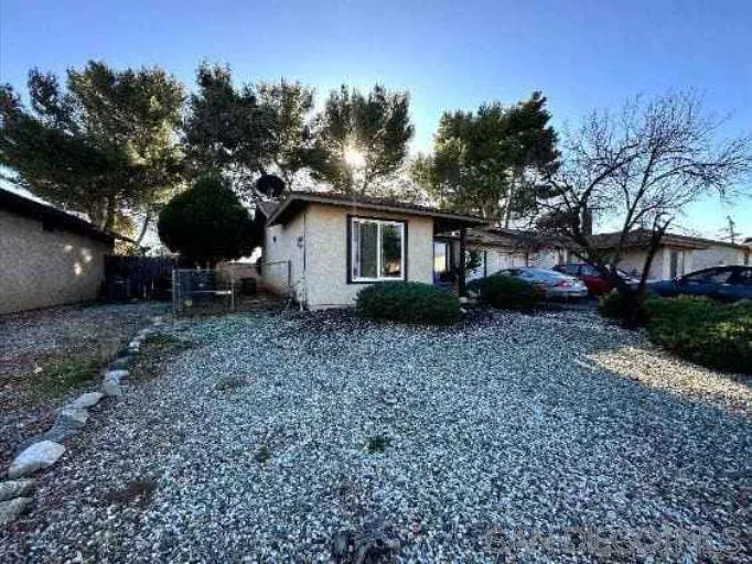 5478 Evelyn Dr, Banning, California 92220 home-pic-4