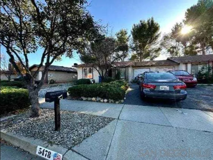 5478 Evelyn Dr, Banning, California 92220 home-pic-3
