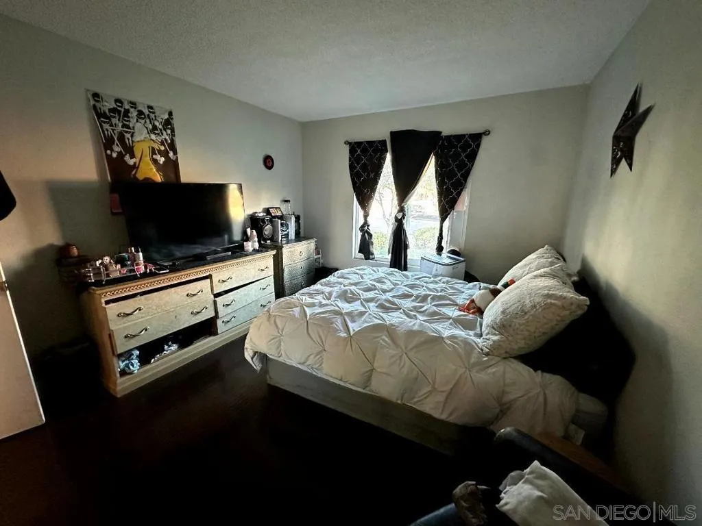 5478 Evelyn Dr, Banning, California 92220 home-pic-12
