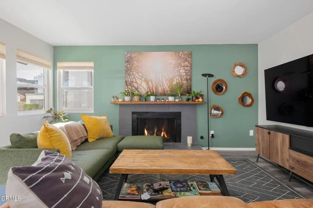 4906 Dunes Street, Oxnard, California 93035 home-pic-6