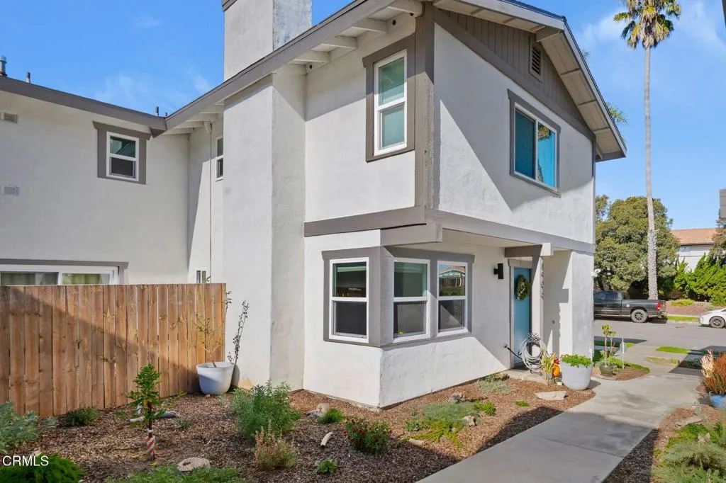 4906 Dunes Street, Oxnard, California 93035 home-pic-1