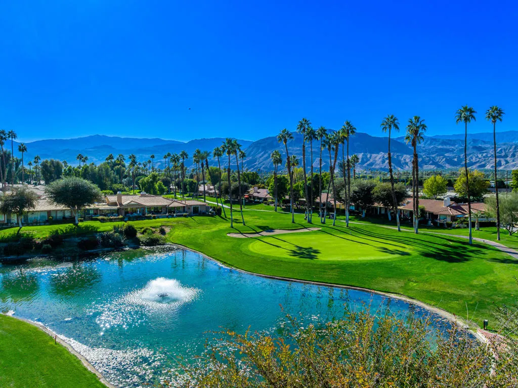 146 Las Lomas, Palm Desert, California 92260 home-pic-28