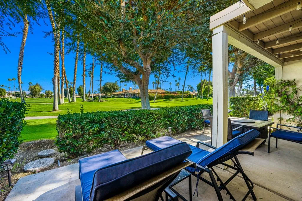 146 Las Lomas, Palm Desert, California 92260 home-pic-25