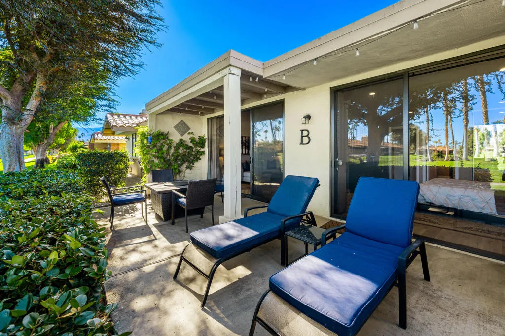 146 Las Lomas, Palm Desert, California 92260 home-pic-26