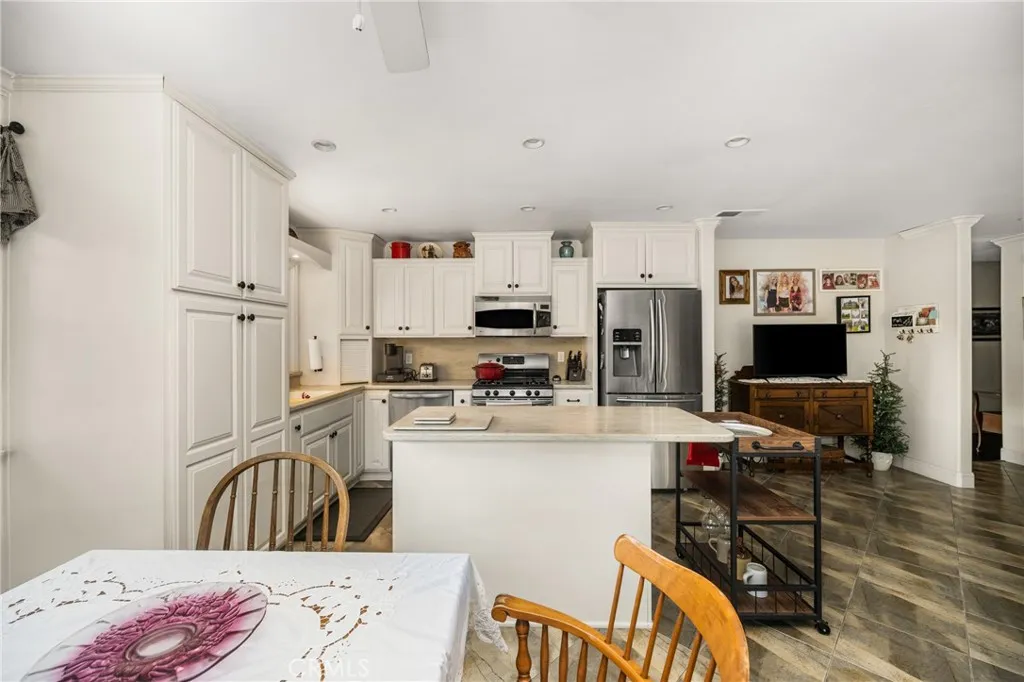 18102 Hutchings Drive, Yorba Linda, California 92886 home-pic-16