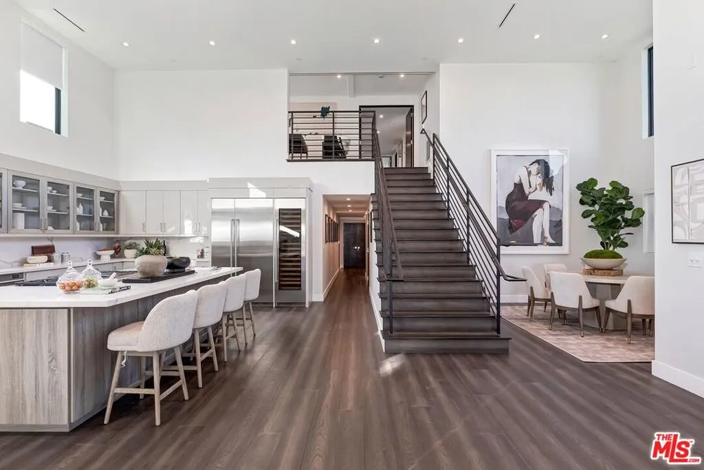 1839 Pandora Avenue Ph, Los Angeles, California 90025 home-pic-21