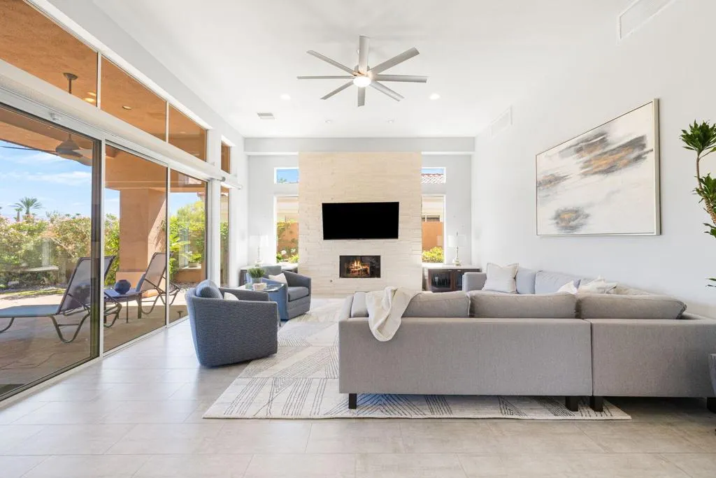 461 White Horse Trail, Palm Desert, California 92211 home-pic-0
