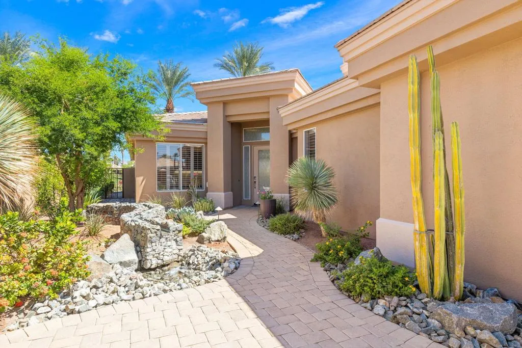 461 White Horse Trail, Palm Desert, California 92211 home-pic-7