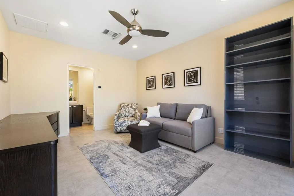 461 White Horse Trail, Palm Desert, California 92211 home-pic-29