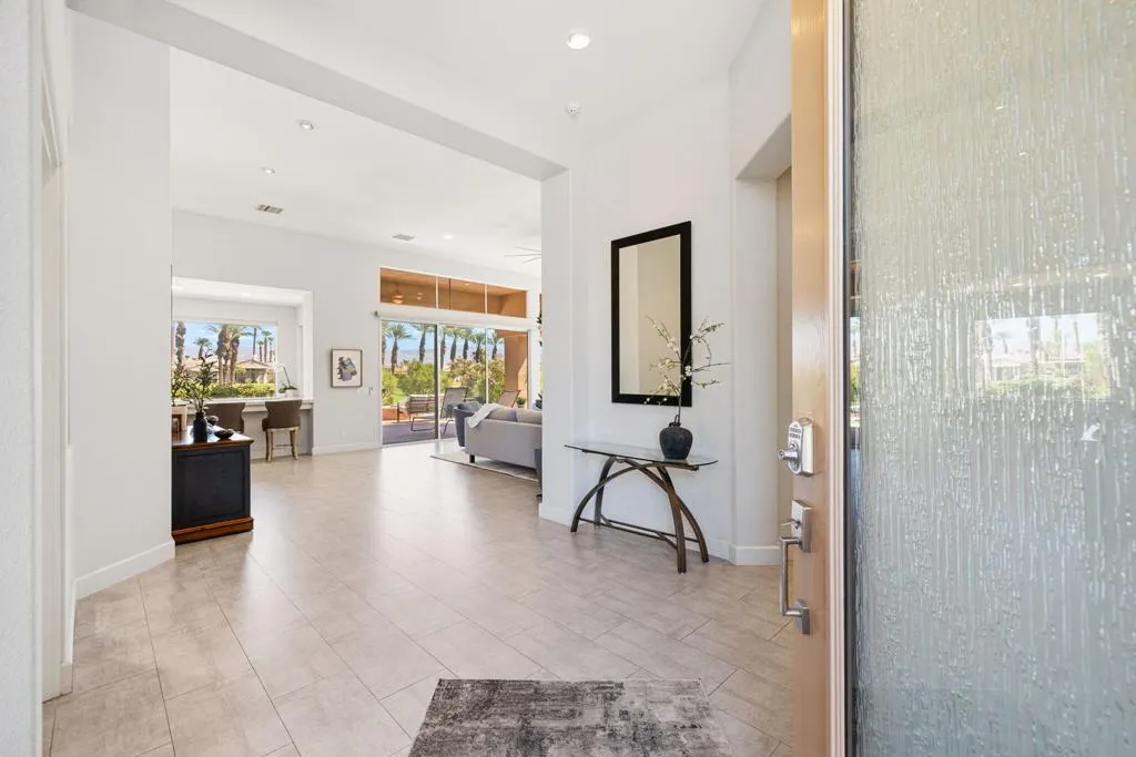 461 White Horse Trail, Palm Desert, California 92211 home-pic-10