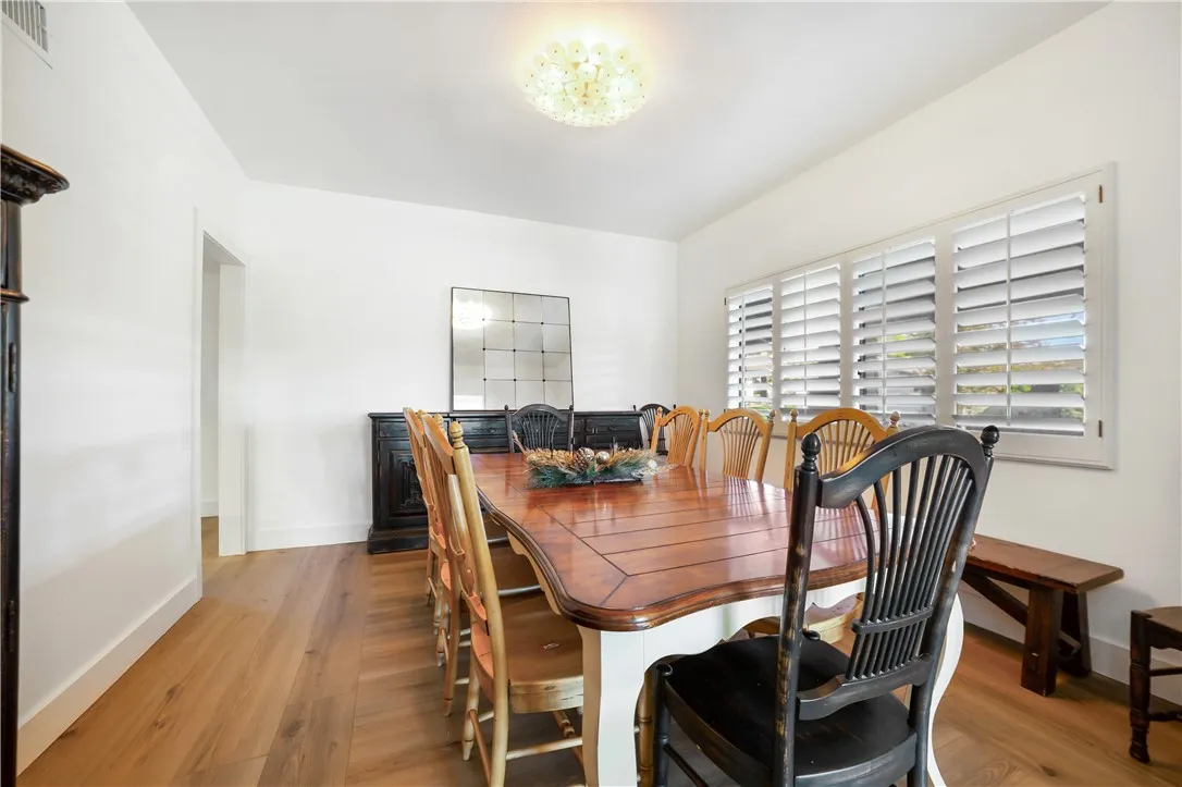 11 Jetty Drive, Corona Del Mar, California 92625 home-pic-10