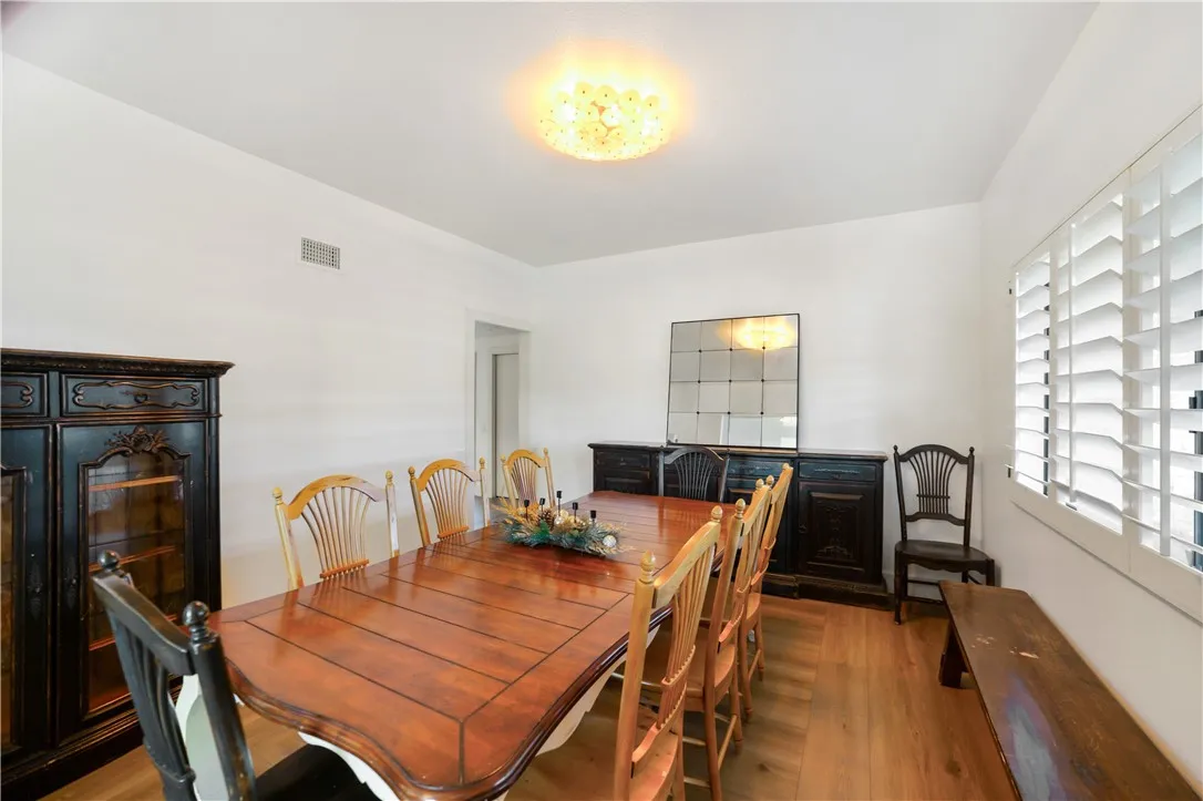 11 Jetty Drive, Corona Del Mar, California 92625 home-pic-11