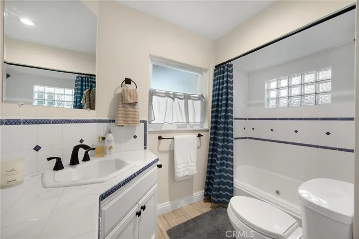 1062 W Valencia Mesa Drive, Fullerton, California 92833