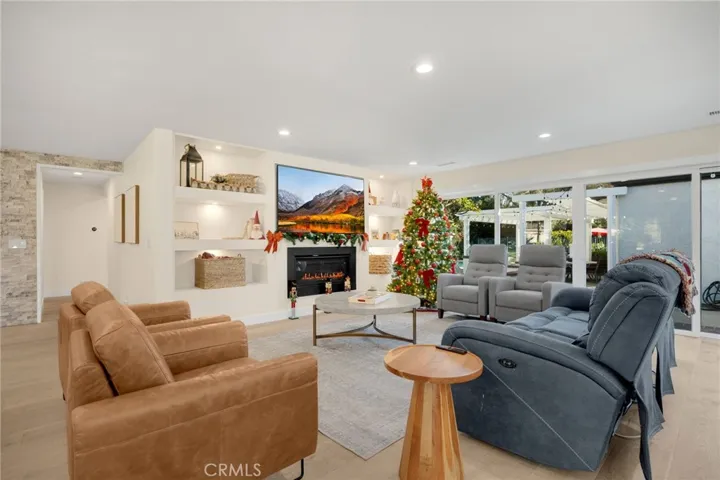 1062 W Valencia Mesa Drive, Fullerton, California 92833