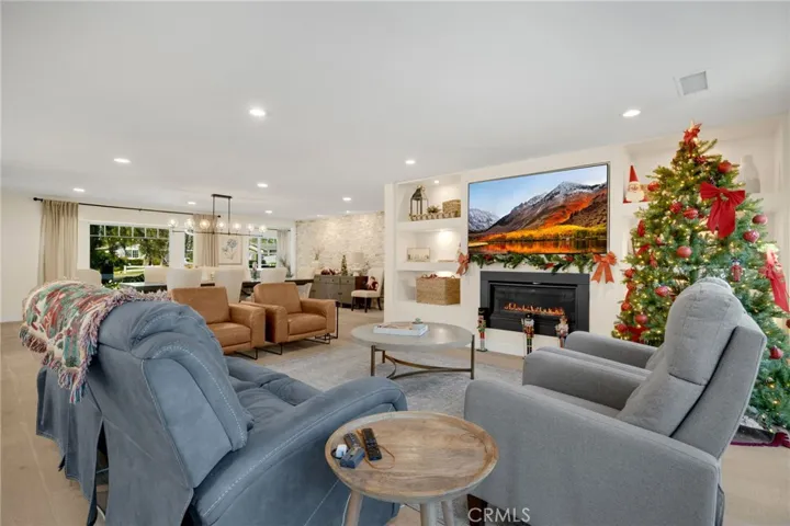 1062 W Valencia Mesa Drive, Fullerton, California 92833