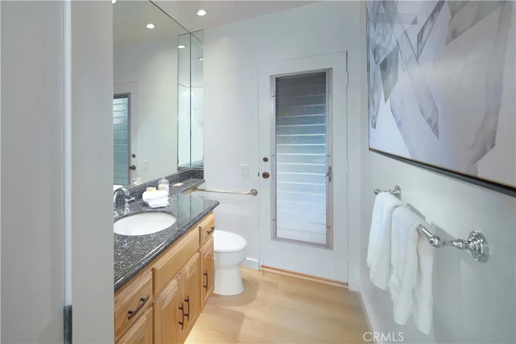 3024 Breakers Drive, Corona Del Mar, California 92625 home-pic-17