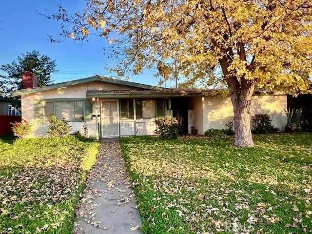 9621 Mills Ave, Montclair, California 91763 home-pic-0