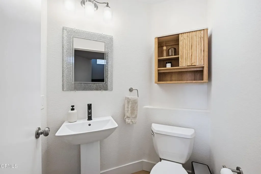 2108 Avila Place, Oxnard, California 93036 home-pic-4