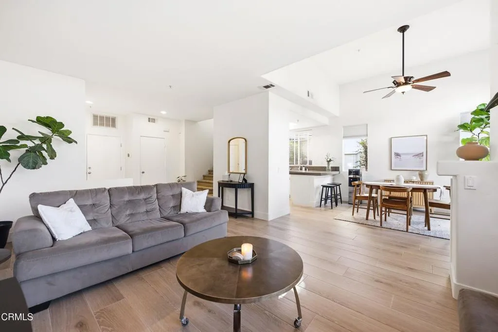 2108 Avila Place, Oxnard, California 93036 home-pic-7