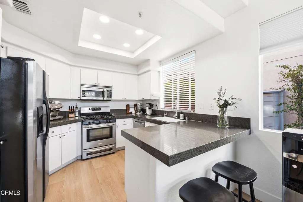 2108 Avila Place, Oxnard, California 93036 home-pic-14