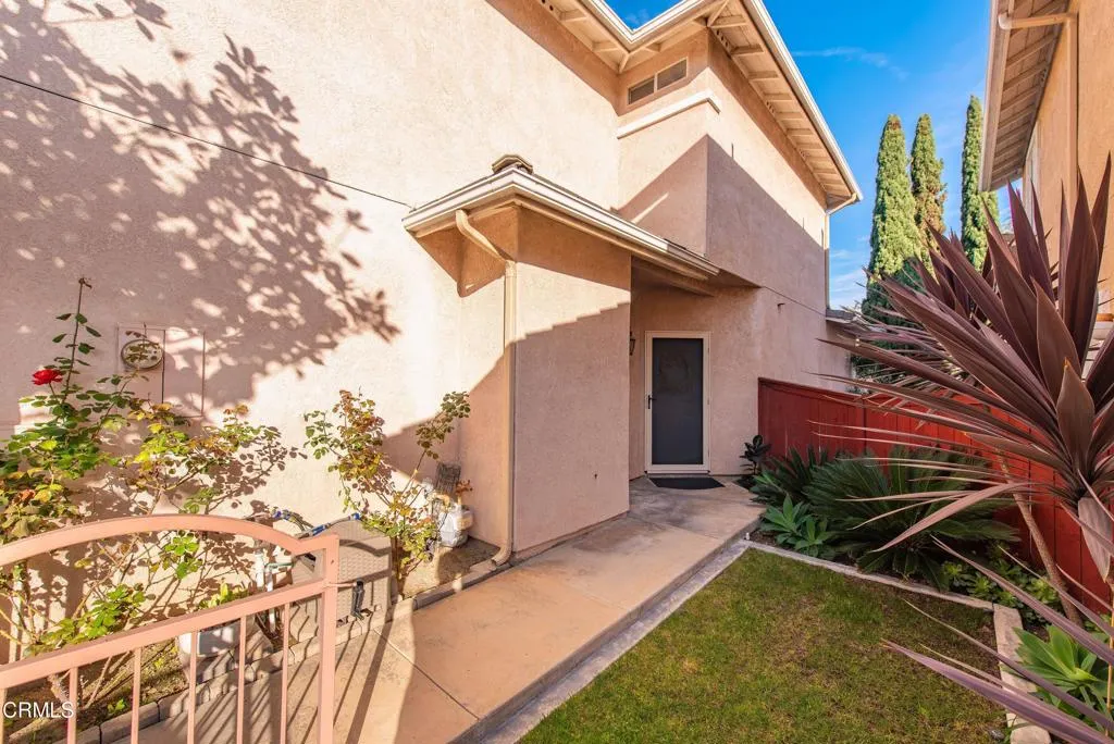2108 Avila Place, Oxnard, California 93036 home-pic-1