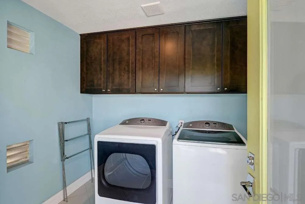 2118 S S Gene Autry Trl, Palm Springs, California 92264 home-pic-29