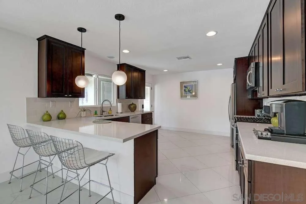 2118 S S Gene Autry Trl, Palm Springs, California 92264 home-pic-13