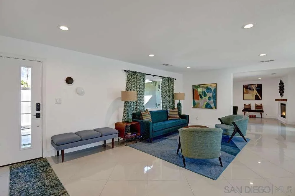 2118 S S Gene Autry Trl, Palm Springs, California 92264 home-pic-5