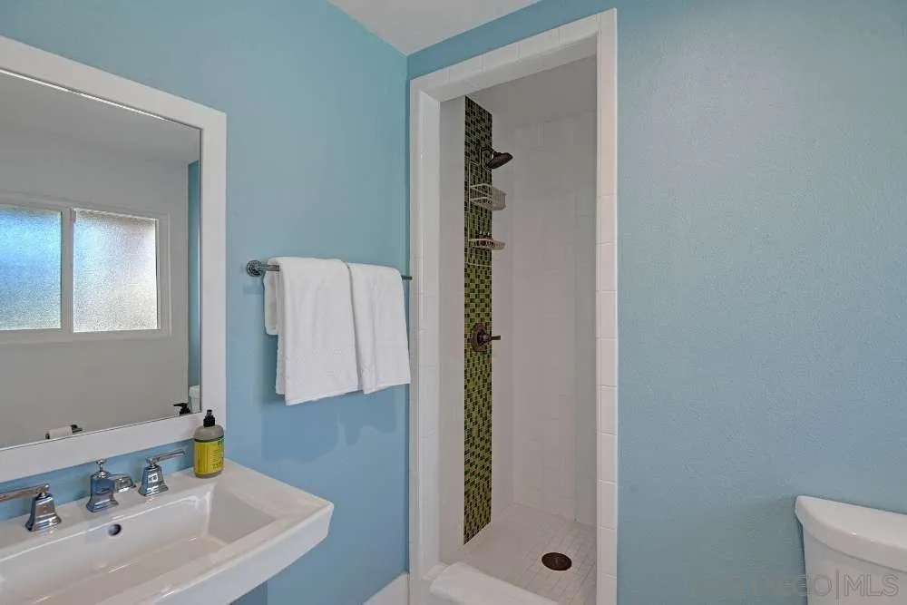 2118 S S Gene Autry Trl, Palm Springs, California 92264 home-pic-28