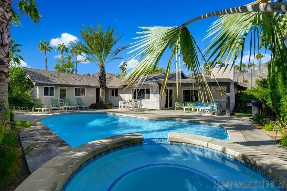 2118 S S Gene Autry Trl, Palm Springs, California 92264 home-pic-2