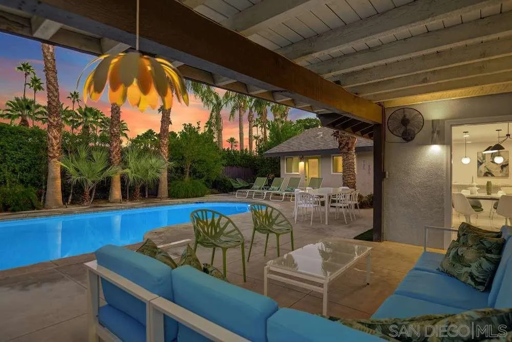 2118 S S Gene Autry Trl, Palm Springs, California 92264 home-pic-40