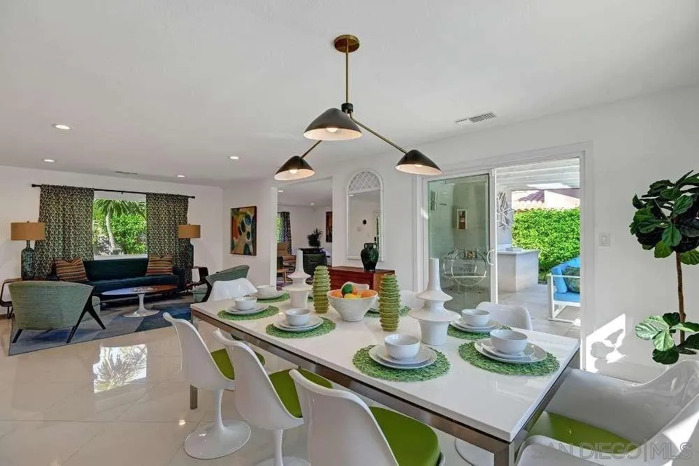 2118 S S Gene Autry Trl, Palm Springs, California 92264 home-pic-12