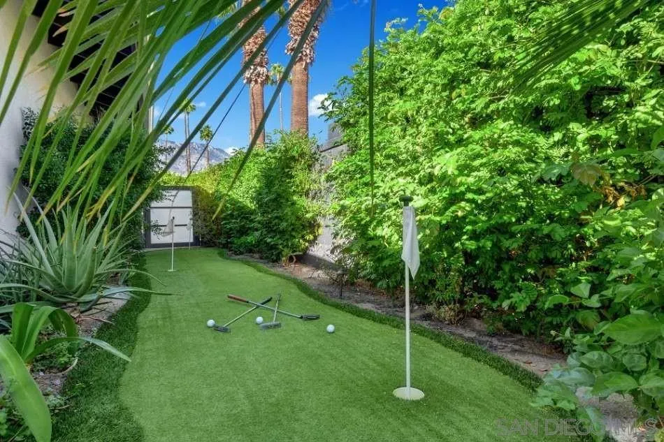 2118 S S Gene Autry Trl, Palm Springs, California 92264 home-pic-38