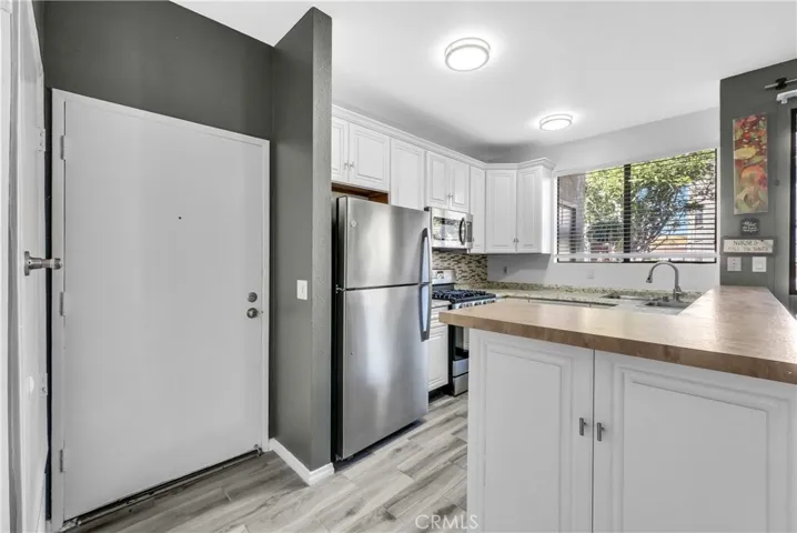 10550 N Lakeside Drive Unit E E, Garden Grove, California 92849