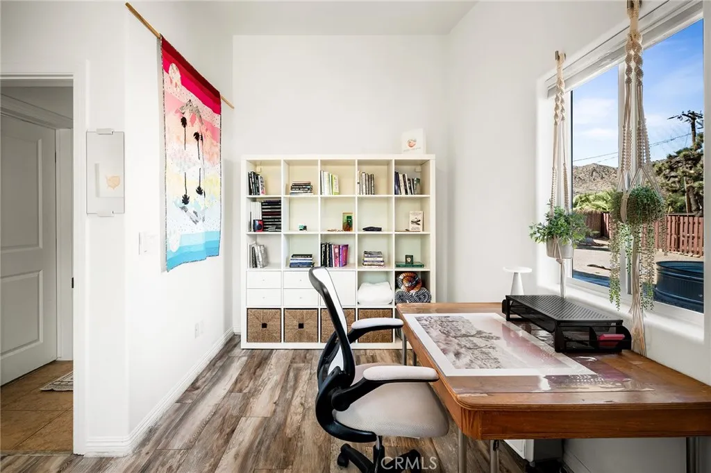 7573 Cardillo, Yucca Valley, California 92284 home-pic-29