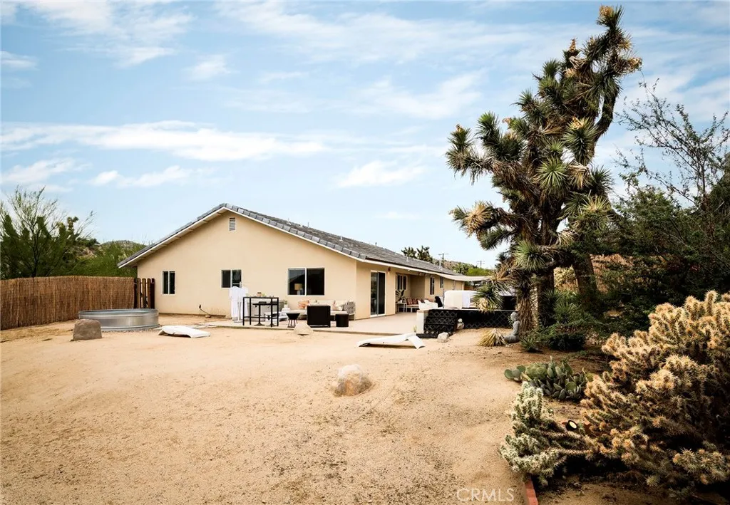 7573 Cardillo, Yucca Valley, California 92284 home-pic-51