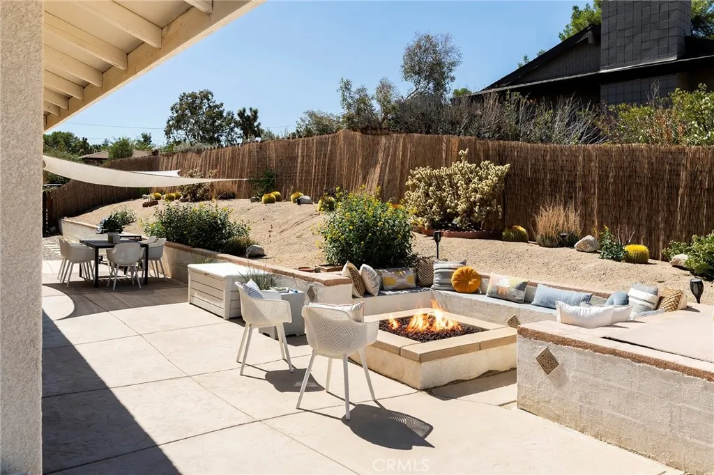 7573 Cardillo, Yucca Valley, California 92284 home-pic-47